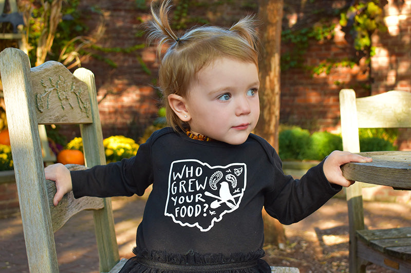 Black Long-sleeve Onesie (3-6 months)